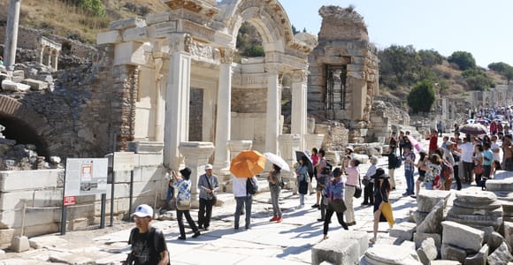Ab Istanbul: Tagesausflug nach Ephesus und Şirince mit Weinverkostung