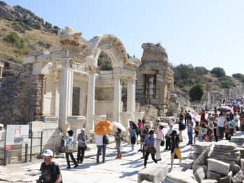 From Istanbul: Ephesus & Şirince Day Trip w/ Wine Tasting