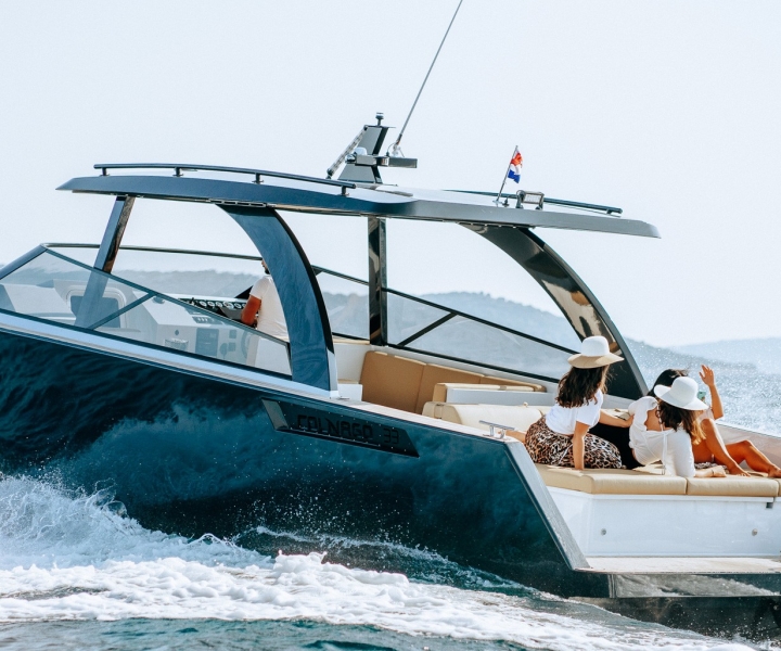 Vodice: luxe reis naar Kornati op de Colnago-speedboot