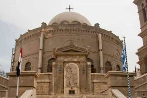 From Hurghada: Guided Tour of Cairo with Pyramids and Lunch