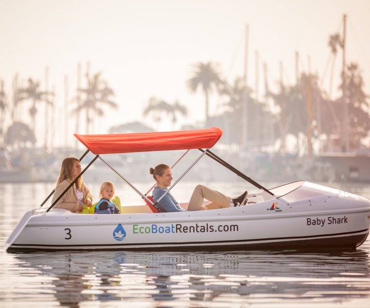 San Diego Bay: Eco-Pedal Boat Rental - 2 hours