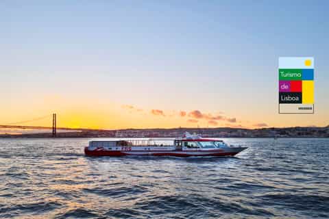 Lisboa: Passeio de Ferry no Rio Tejo ao Pôr do Sol