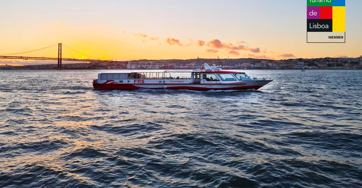Lisboa: Passeio de Ferry no Rio Tejo ao Pôr do Sol