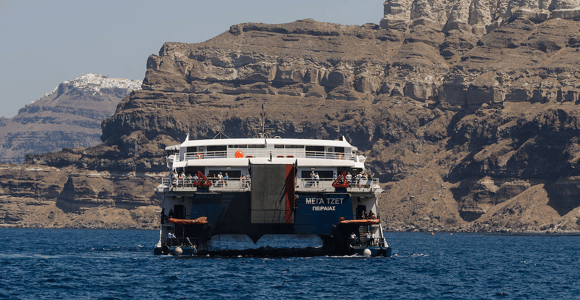 Santorini to Mykonos: Ferry Ticket & Hotel Transfer