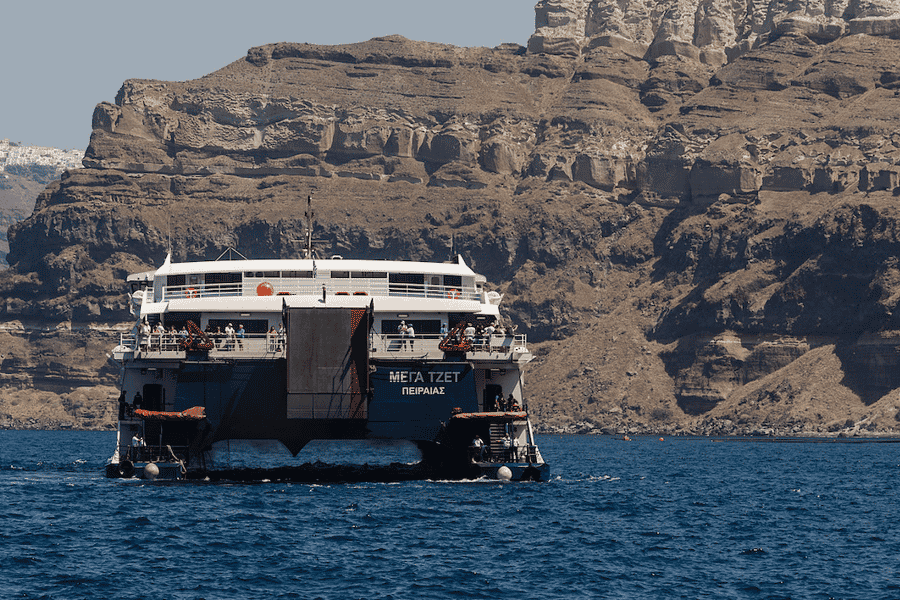 Santorini nach Mykonos: Fährticket & Hoteltransfer. Foto: GetYourGuide