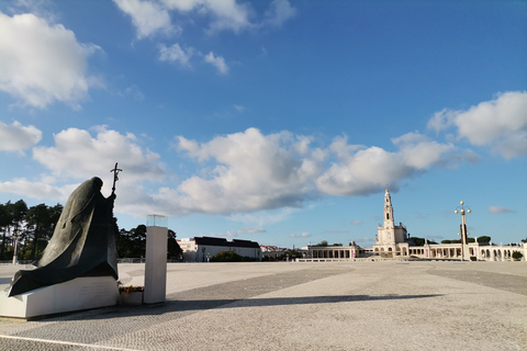 Lisboa: tour privado a Fatima, Batalha, Nazare y Obidos