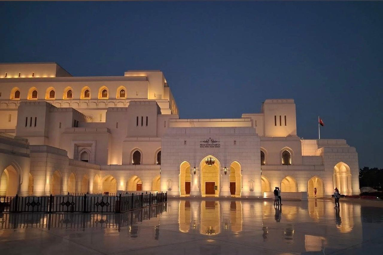 Muscat Evening Experience: Souq Walk, Coastal Views & Local