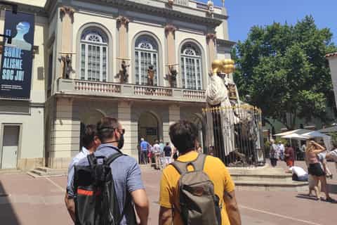 Figueres: Stadtrundgang & Dali Museum