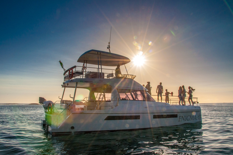 Kaapstad: luxe cruise bij zonsondergang van 1,5 uur met wijn