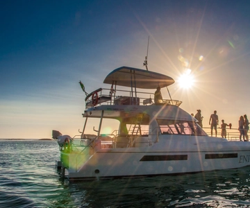 Cape Town: 1.5-Hour Luxury Sunset Cruise with Prosecco