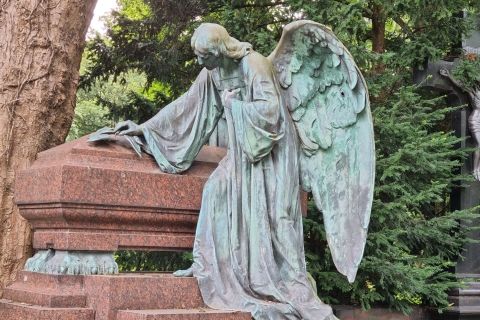 Cologne: Melaten Cemetery Celebrities and Curiosities