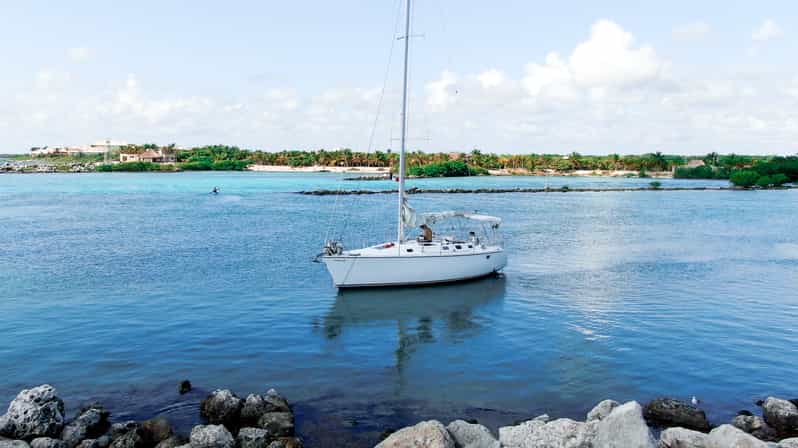 Puerto Aventuras: Private Sunset Sailing Tour