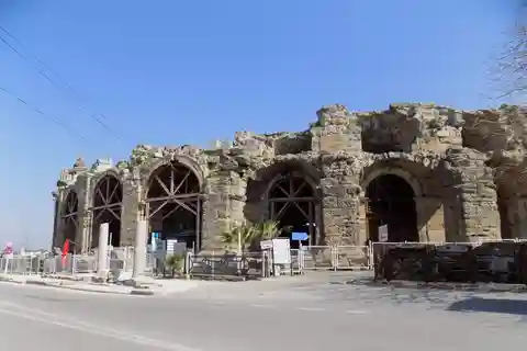 From Alanya: city of Side Highlights Walking Tour