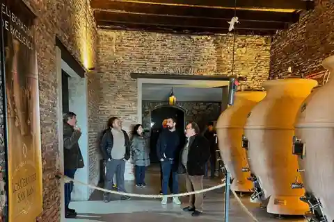 Visita à vinícola mais antiga do Uruguai com almoço e traslado - San Juan