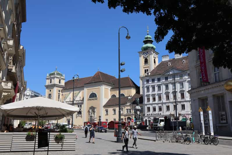 jewish tour guide in vienna