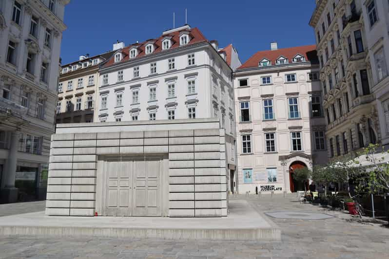 jewish tour guide in vienna