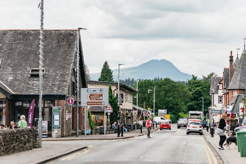 De Edimburgo: Excursão a Loch Lomond, Castelo de Stirling e KelpiesDe Edimburgo: Lago Lomond, Castelo de Stirling e Kelpies