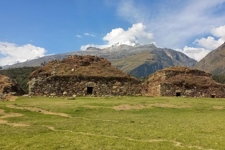 Laguna Rocutuyoc and Honkopampa Ruins Private Service