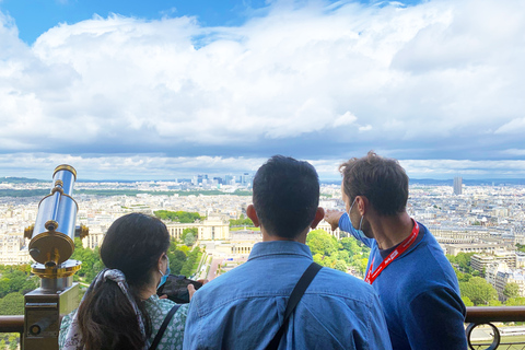 Paris - Eiffeltornet Eiffeltornets hiss 2:a våningen och tillträde till toppen