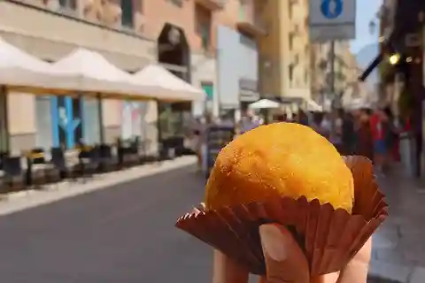 Palermo: Traditional Full Meal Food Tour with a Local