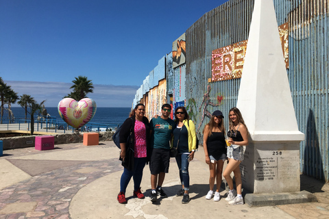 Desde San Diego: tour privado de Puerto Nuevo con almuerzo de langosta