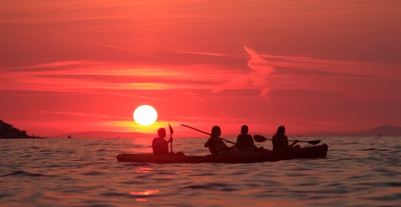 Insel Brac: 3-stündiges Kajak-Erlebnis bei Sonnenuntergang