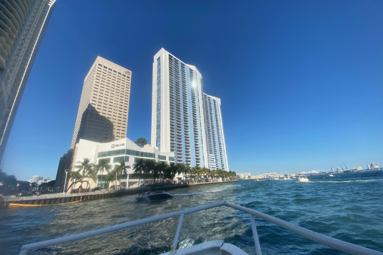 Miami Skyline: Happy Hour Sightseeing Sunset Cruise Happy Hour Cruise