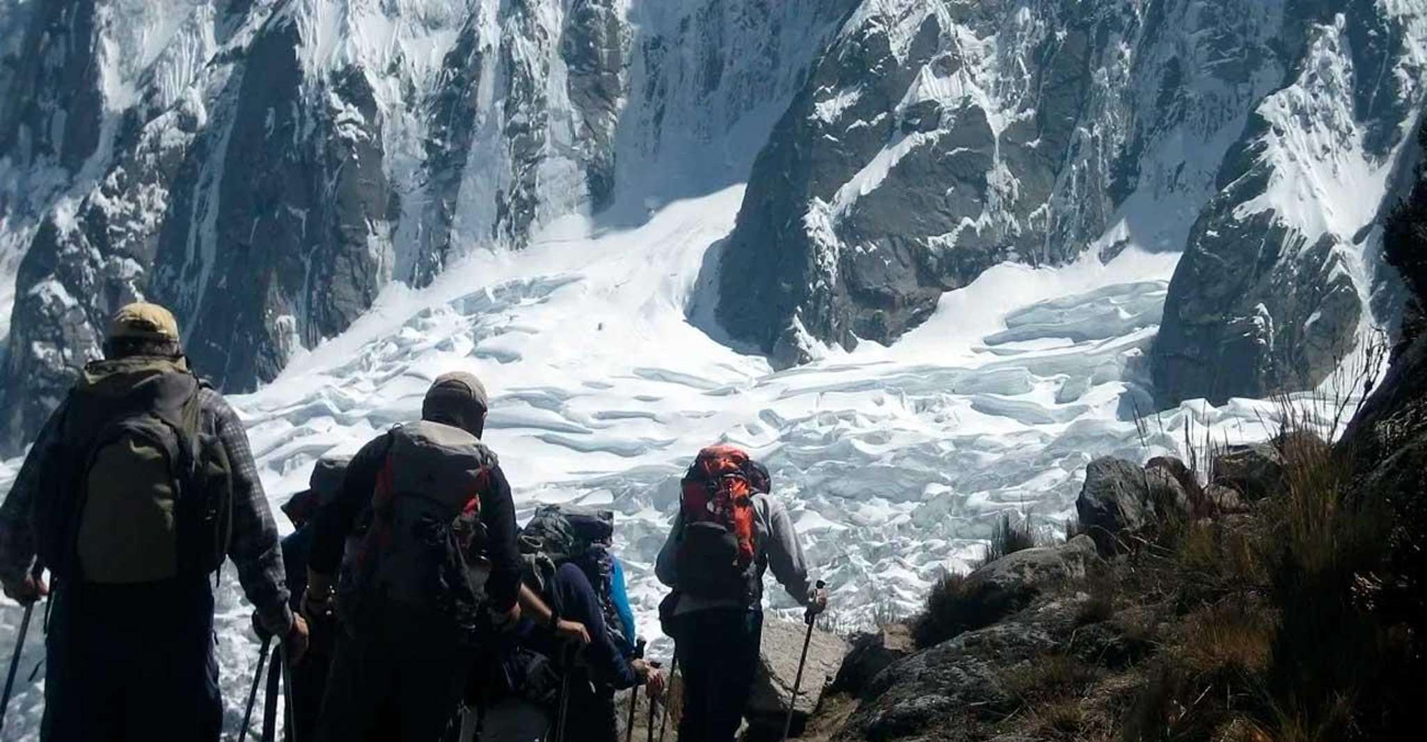 De Huaraz, Trekking Santa Cross - Llanganuco - Housity