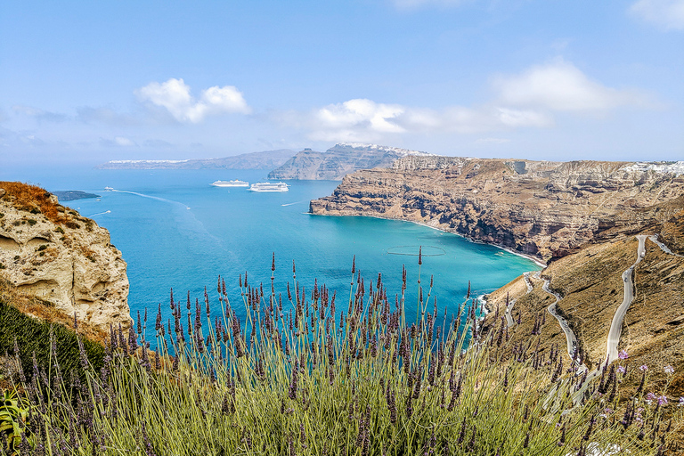 Santorini: tour con cata de vino y atardecer en OiaTour grupal en inglés