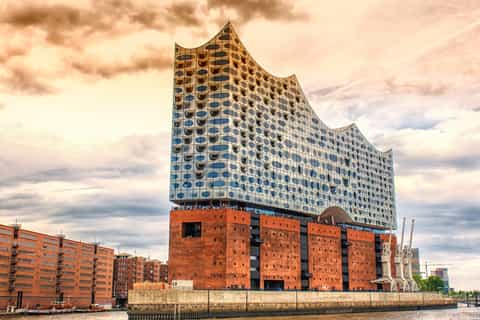 Scavenger Hunt through the Port of Hamburg