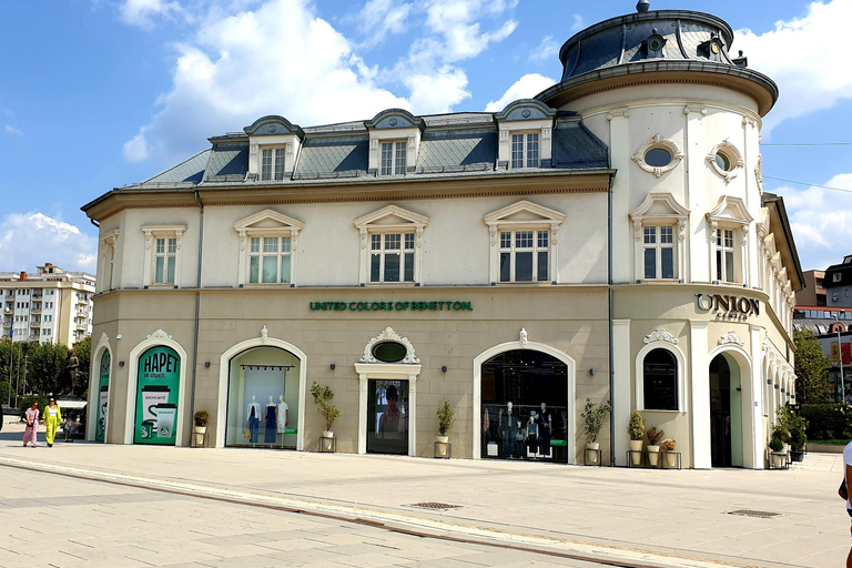 From Skopje:Kosovo in a Day-Group Tour to Pristina & Prizren