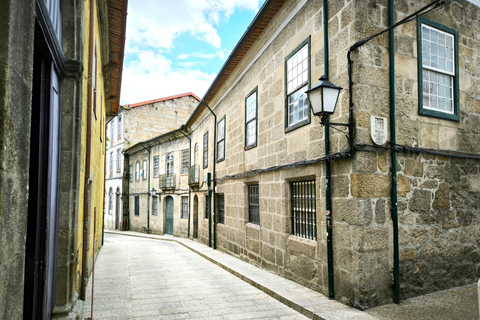 Braga & Guimarães Tour: Small Historical Group Tour