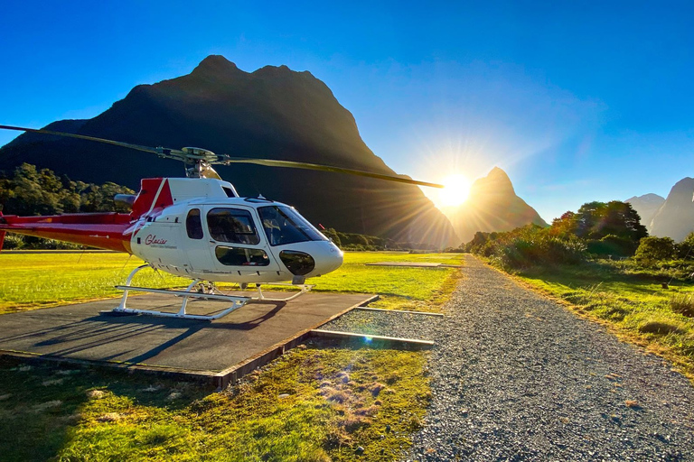 Milford Sound vuelos en helicóptero extendido y 3 aterrizajes