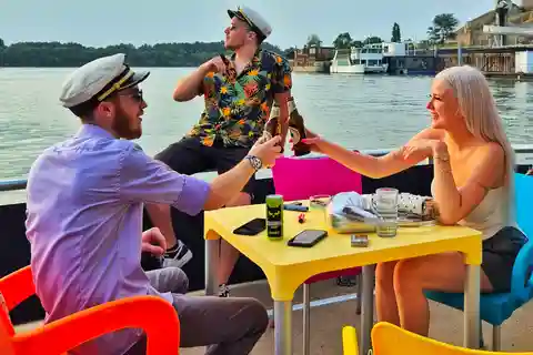 Belgrade: Catamaran Sightseeing Cruise Adventure