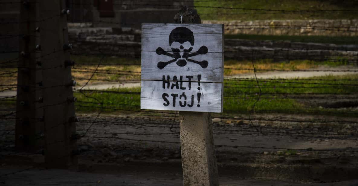 Krakow: Auschwitz-Birkenau & Labyrinth Exhibit Full-Day Tour