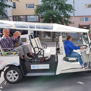 Helsinki City: 1,5-stündige Stadtrundfahrt mit elektrischem TukTuk