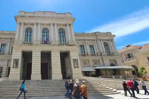 Reggio Calabria: tour a piedi guidato privato dei punti salienti della città