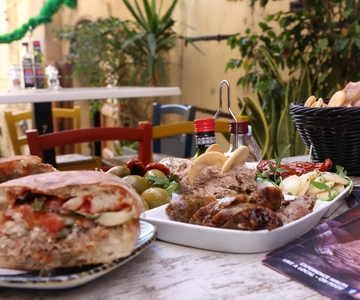 Valletta: Street Food and Culture Walking Tour