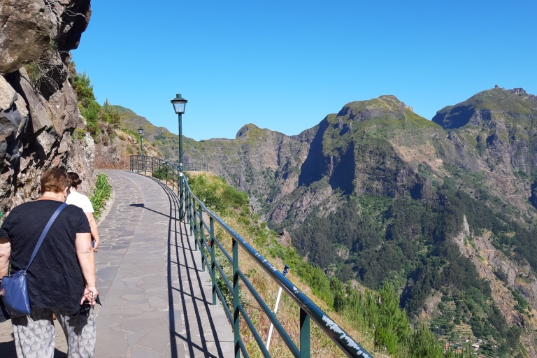 Madera: Prywatna wycieczka po Nun's ValleyWycieczka z odbiorem z Funchal, Caniço, Camara de Lobos
