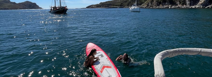 Vigo : Excursion en bateau à voile avec skipper dans les îles Cíes
