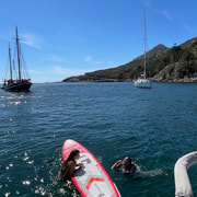 Vigo: Cíes Islands Sailboat Excursion with Skipper
