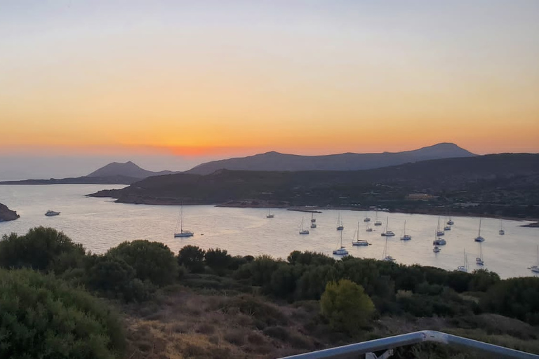 Athene: Blue Hop-on-Hop-off Bus en Cape Sounion Sunset TourAthene: Hop-on-Hop-off Bus & Kaap Soenion Zonsondergang Combo Tour