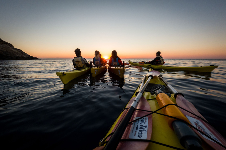 Faliraki: Experiência de caiaque no mar ao nascer do sol com café da manhãFaliraki: experiência de caiaque no nascer do sol com café da manhã