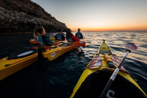 Faliraki: experiencia de kayak de mar al amanecer con desayunoExperiencia de kayak de mar al amanecer
