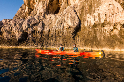 Faliraki: Experiência de caiaque no mar ao nascer do sol com café da manhãFaliraki: experiência de caiaque no nascer do sol com café da manhã