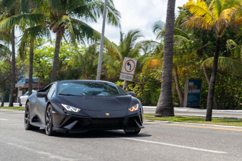 Experimente passeios de carro exótico em Cancún com Sun and Speed