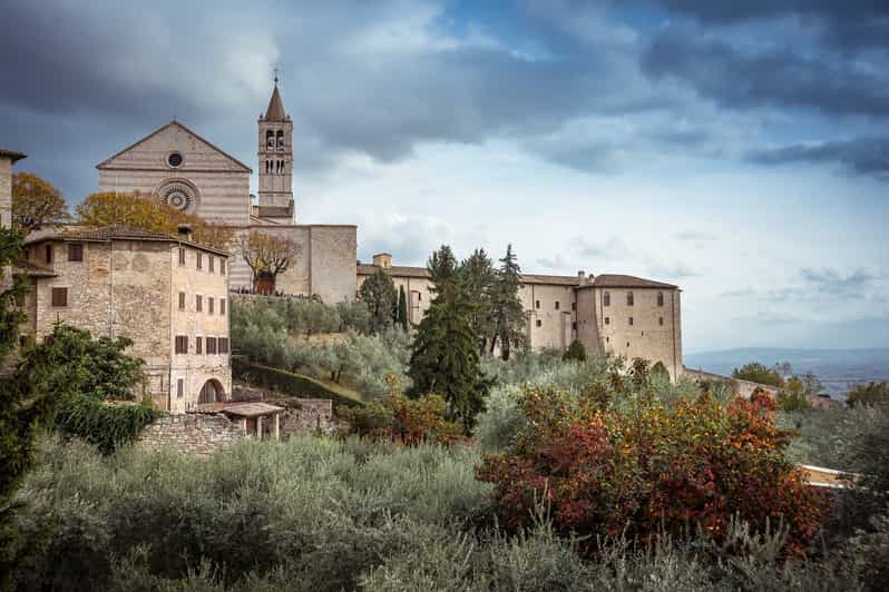 Assisi: tour a piedi con biglietto per la Basilica di San Francesco
