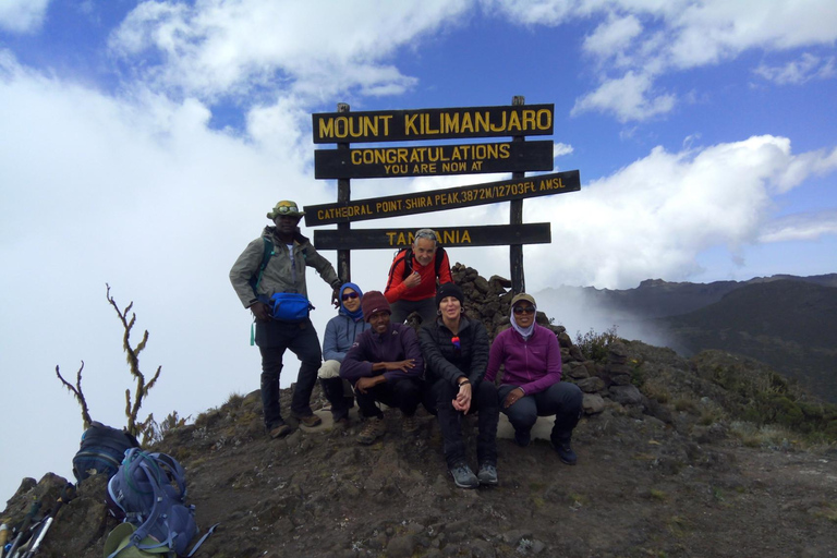 Kilimanjaro: De la meseta de Shira al punto de la Catedral 3872m Día de excursión