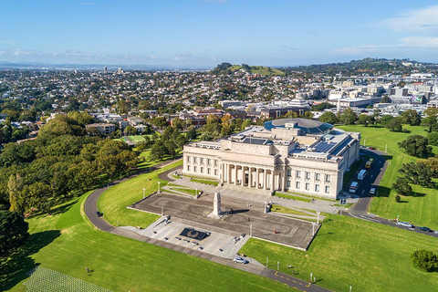 Auckland : visite ultime de la ville et de la côte ouest d&#039;Auckland, déjeuner comprisAuckland : visite complète de la ville d&#039;Auckland et de la côte ouest, déjeuner compris