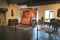Luxembourg, Vianden Castle Entry Ticket - Housity